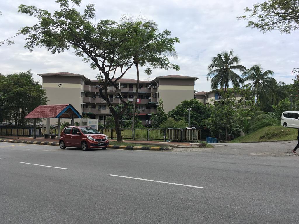 Homestay Farah Wangsa Maju Kl Kuala Lumpur Exterior foto